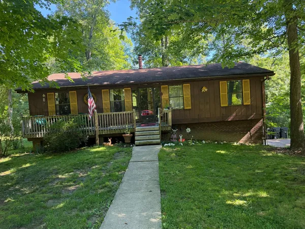 $250,000 | 2392 Bunkum Road, Lawrenceburg, IN 47025