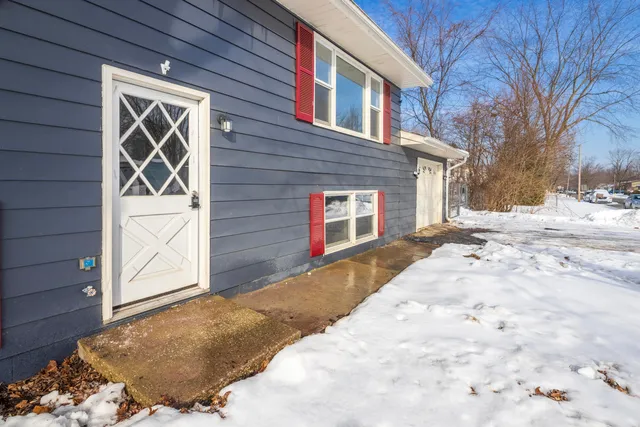 $259,000 | 215 Crestwood Drive, Michigan City, IN 46360