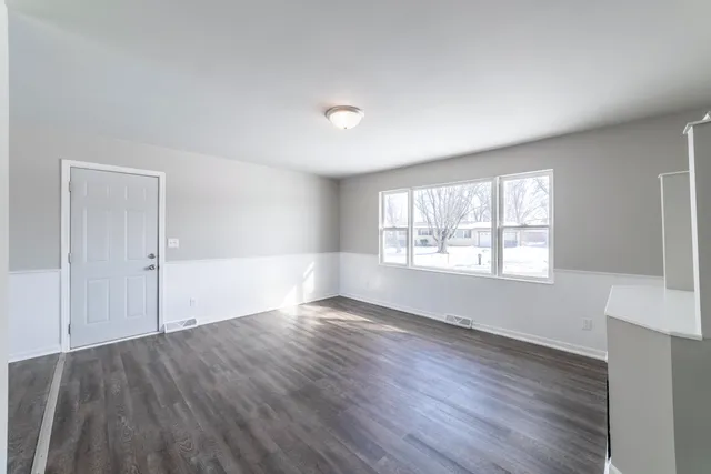 $259,000 | 215 Crestwood Drive, Michigan City, IN 46360