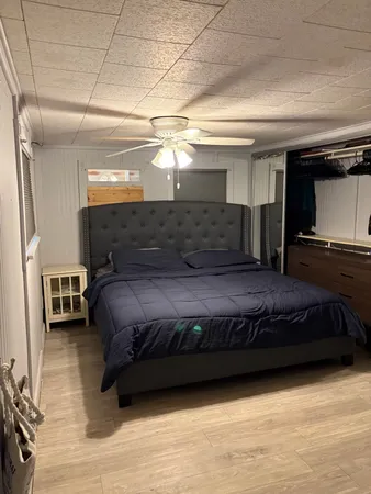 $4,900 | 4915 West Farm To Market 1462, Rosharon, TX 77583