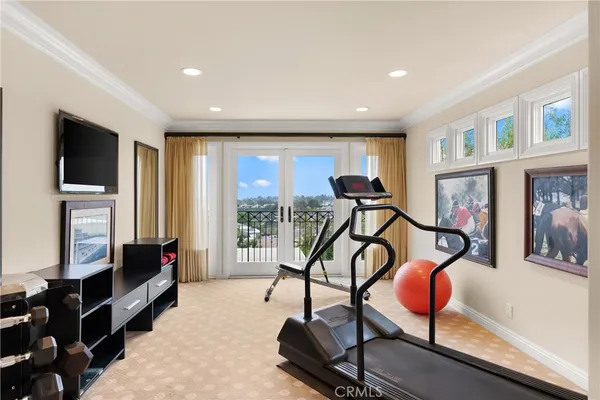 $4,380,000 | 9 Rue Cannes, Newport Beach, CA 92660