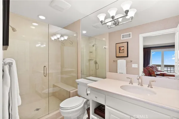 $4,380,000 | 9 Rue Cannes, Newport Beach, CA 92660
