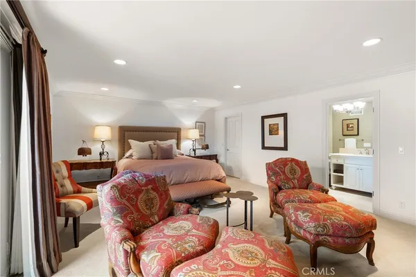 $4,380,000 | 9 Rue Cannes, Newport Beach, CA 92660