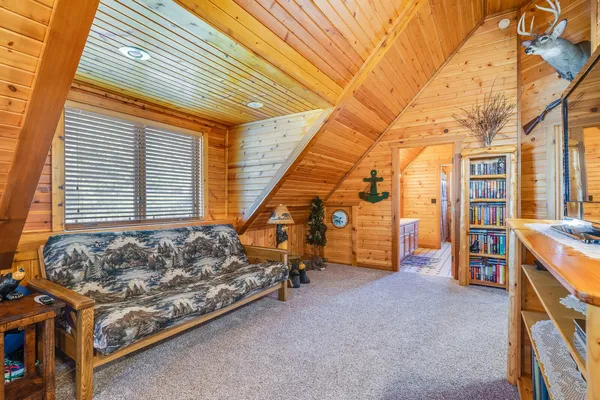 $820,000 | W7443 County Road T, Holland, WI 54636