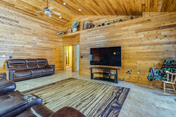 $820,000 | W7443 County Road T, Holland, WI 54636