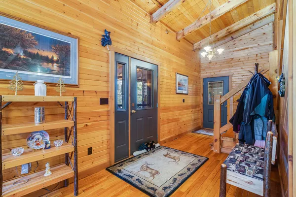 $820,000 | W7443 County Road T, Holland, WI 54636