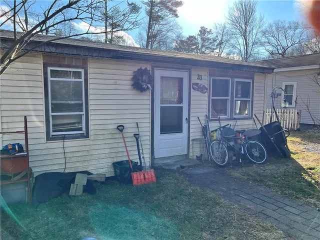 $159,900 | 33 Beach Road, Glocester, RI 02814