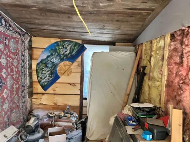 $159,900 | 33 Beach Road, Glocester, RI 02814