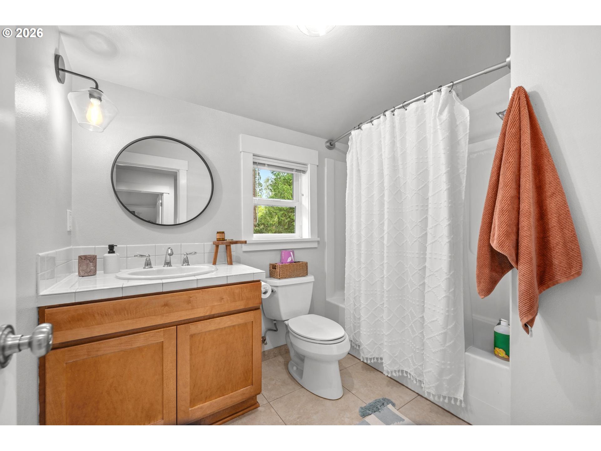 3823 Southeast Aldercrest Road Milwaukie, OR 97222 - Photo 34 of 45 Bathroom