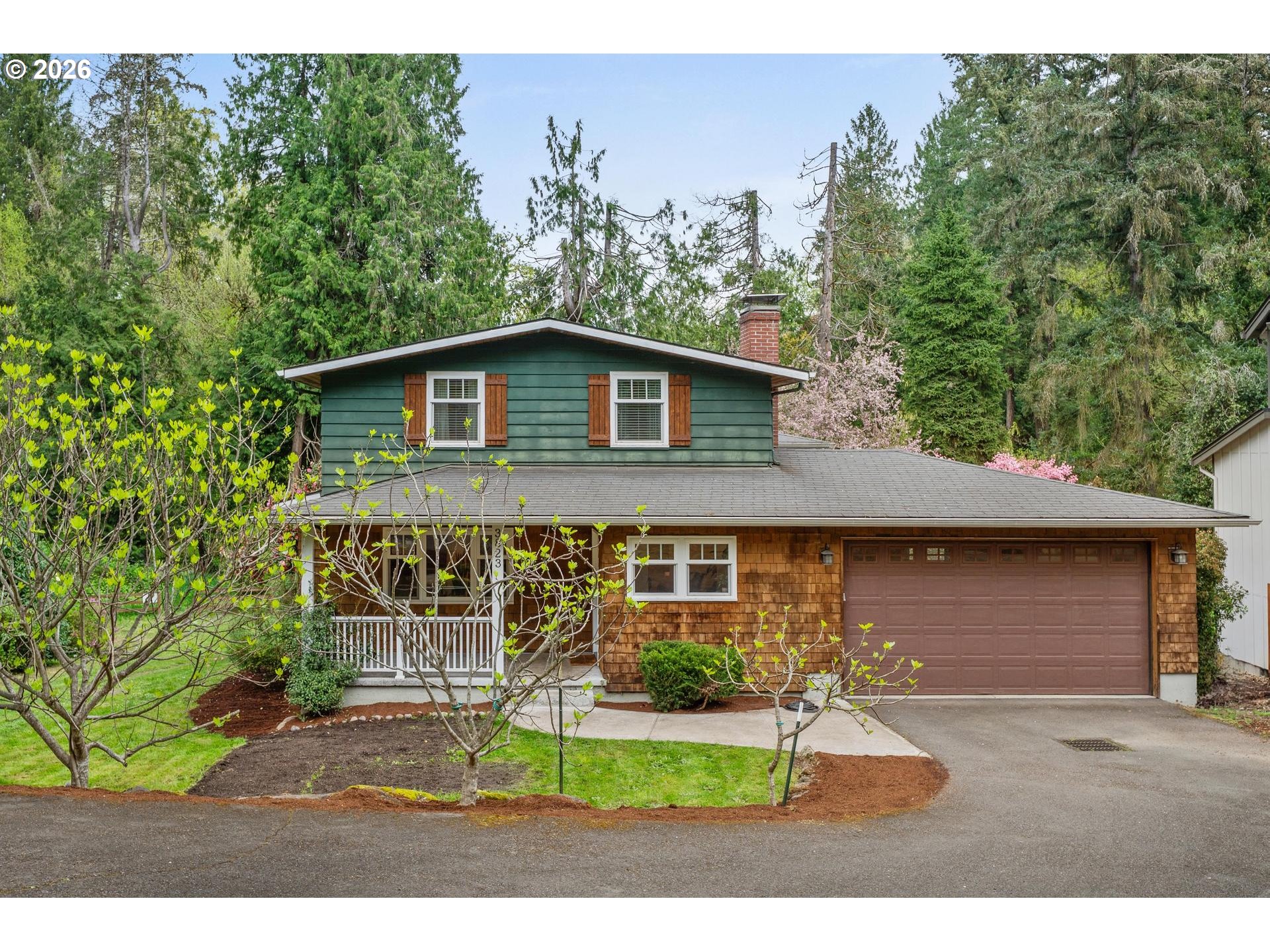 3823 Southeast Aldercrest Road Milwaukie, OR 97222 - Photo 4 of 45 Front Yard