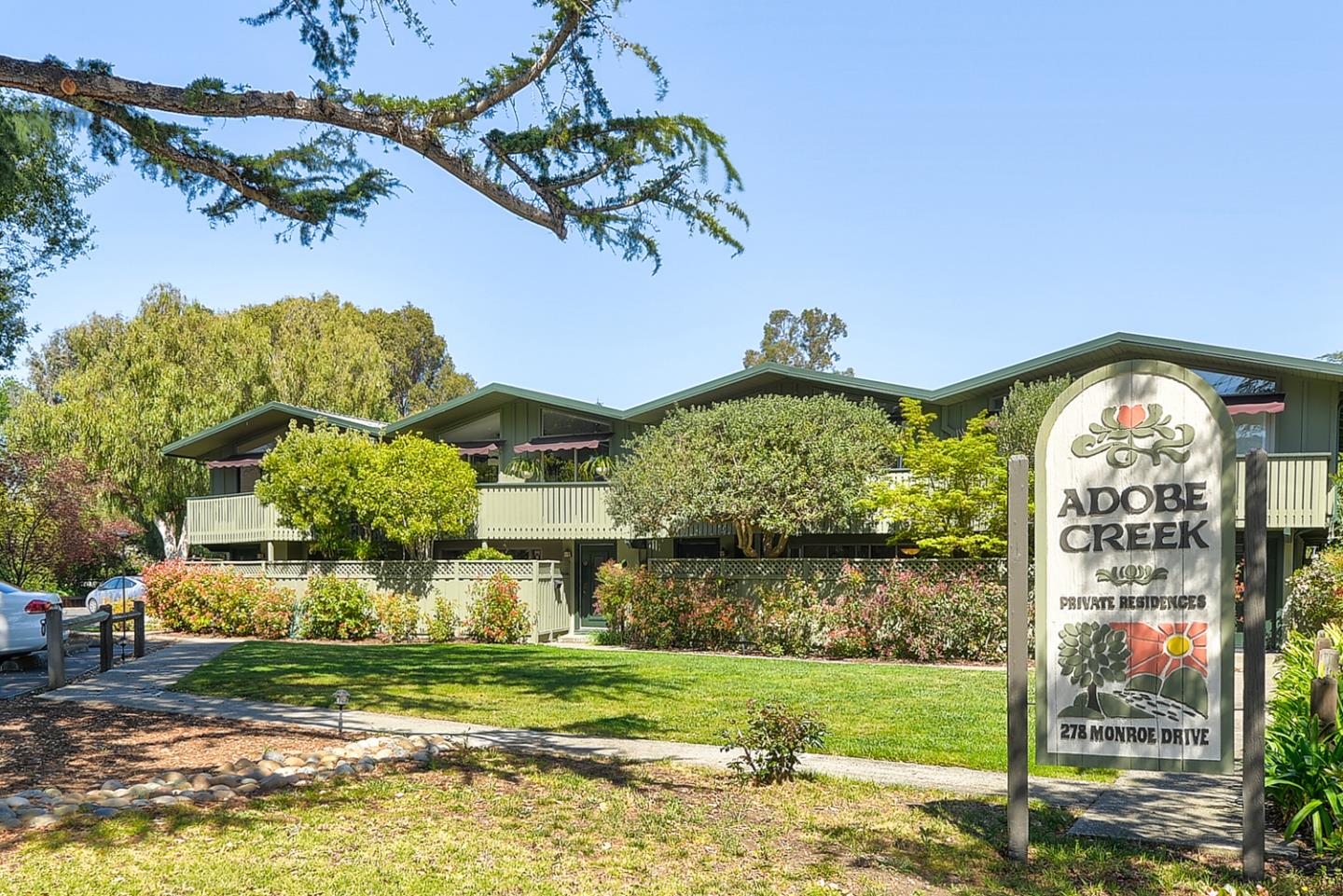278 Monroe Drive, Unit 14 Mountain View, CA 94040 - Photo 19 of 20 a front view of a house with garden