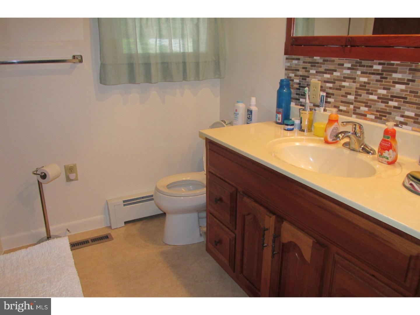 620 Rittenhouse Drive Reading, PA 19606 - Photo 8 of 13 Bathroom