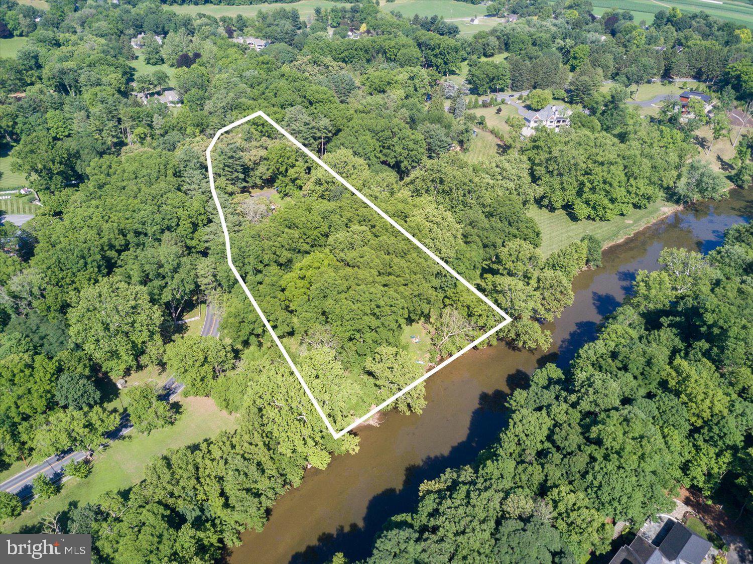 640 Millcross Road Lancaster, PA 17601 - Photo 2 of 72 2.7acres & 4br home on the Conestoga River