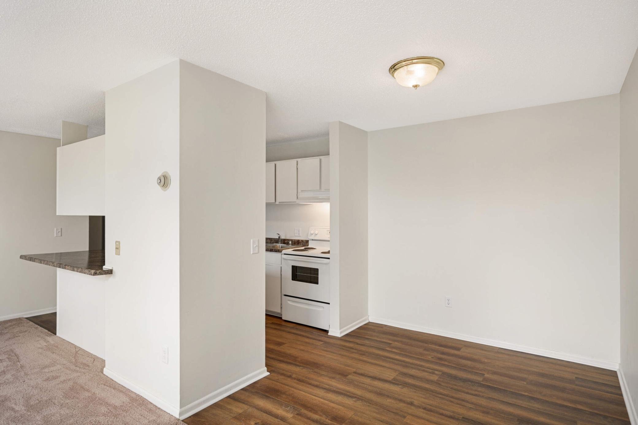 4110 Rahn Road, Unit 212 Eagan, MN 55122 - Photo 14 of 31 Gallery Image 14