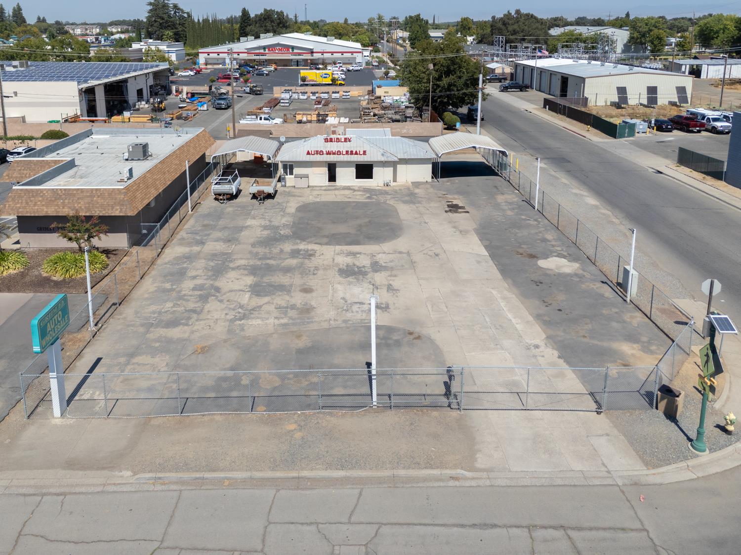 33 East Gridley Road Gridley, CA 95948 - Photo 5 of 53 a view of a terrace