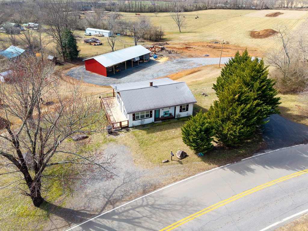 337 Fires Creek Road Hayesville, NC 28904 - Photo 3 of 29