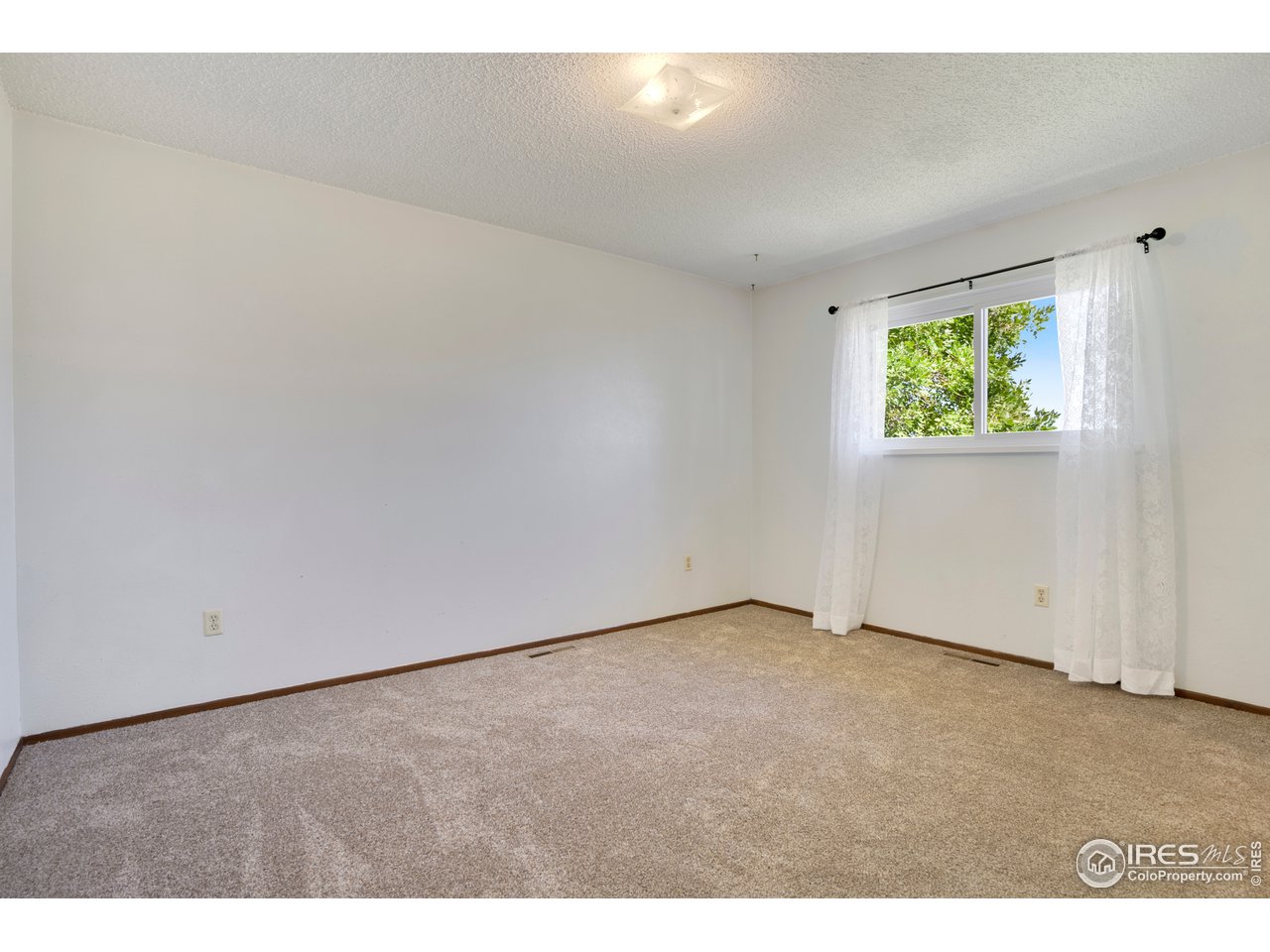 9062 Apache Road Longmont, CO 80504 - Photo 9 of 37 Gallery Image 9