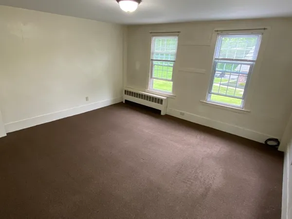 $2,495 | 797 Main Street, Unit 4, Amherst, MA 01002