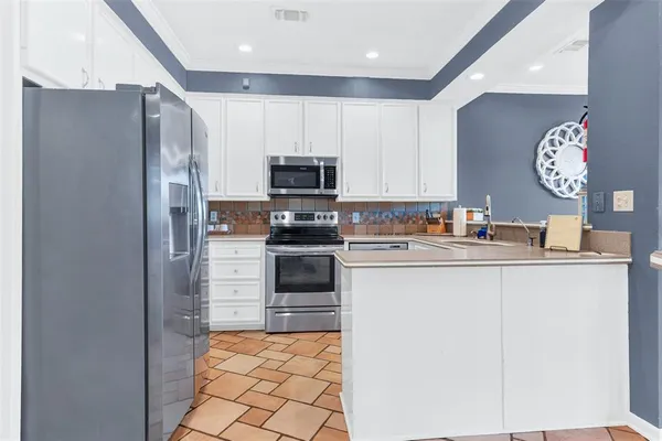 $575,000 | 131 Greenway Bend, Pottsboro, TX 75076