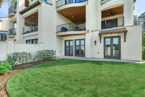 $1,395,000 | 42 Secluded Trail, The Woodlands, TX 77380