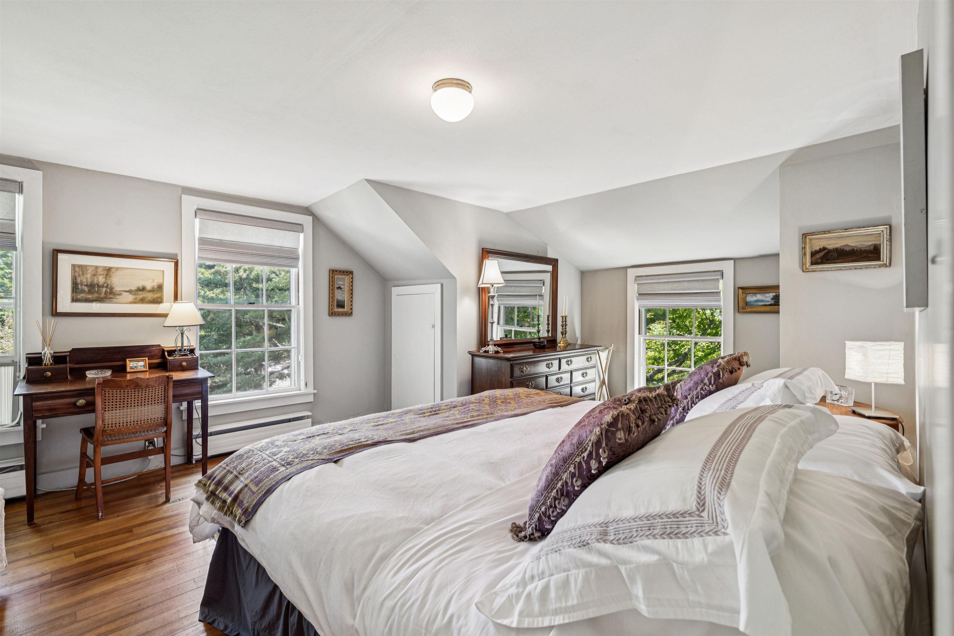 6077 Highway 12 Barnard, VT 05032 - Photo 18 of 38