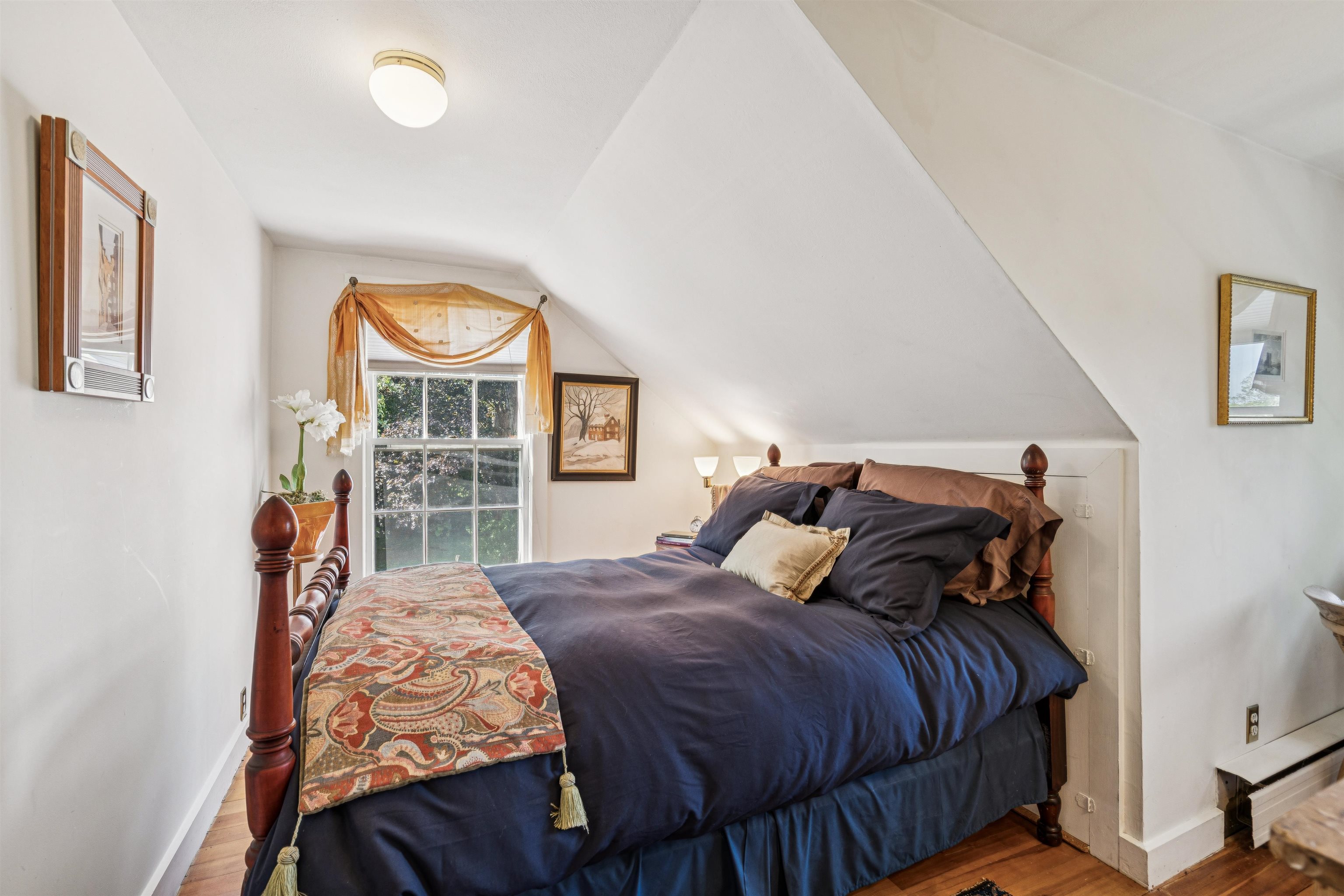 6077 Highway 12 Barnard, VT 05032 - Photo 23 of 38