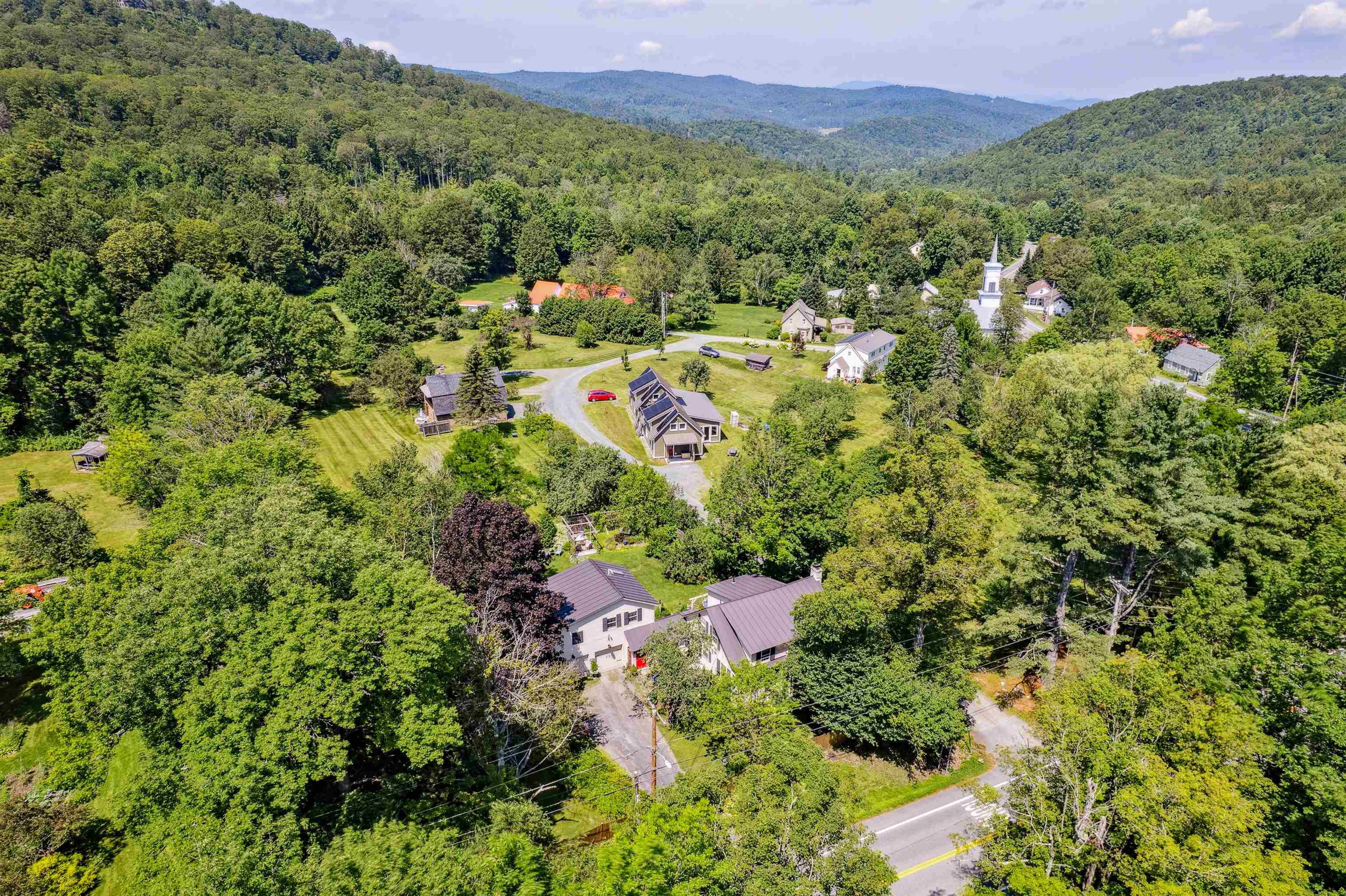 6077 Highway 12 Barnard, VT 05032 - Photo 37 of 38