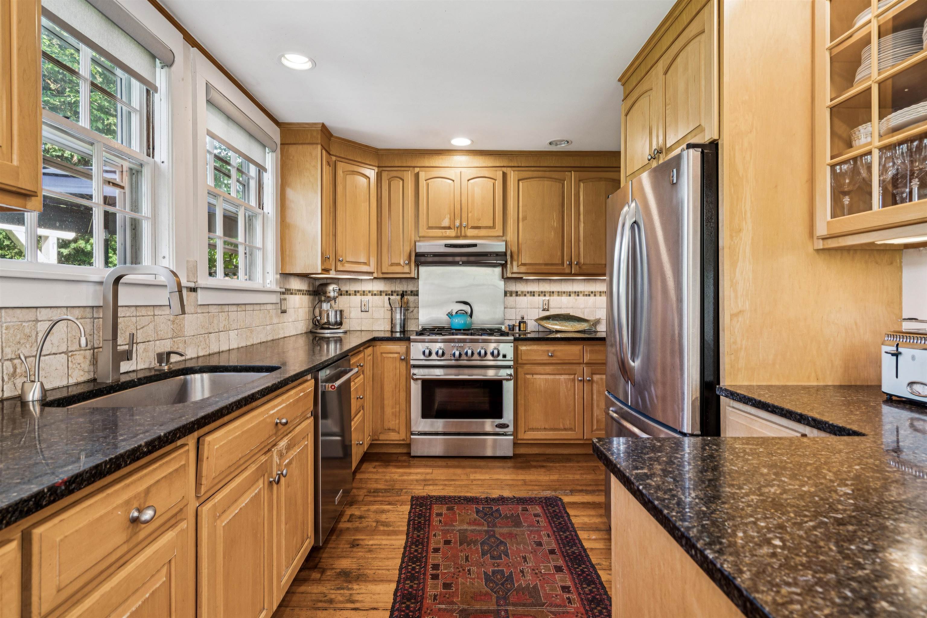 6077 Highway 12 Barnard, VT 05032 - Photo 10 of 38