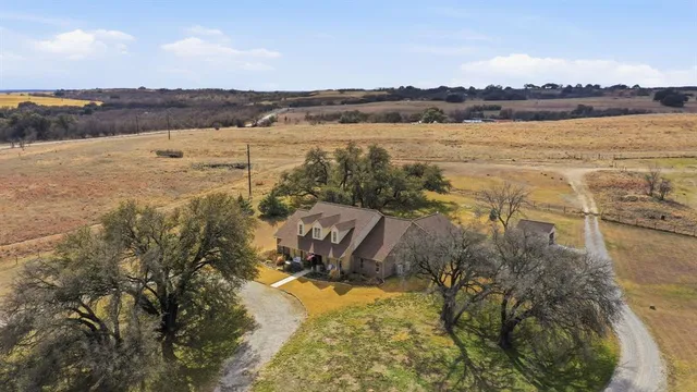 $1,250,000 | 416 Highway 590 Comanche Tx 76442, Comanche, TX 76442