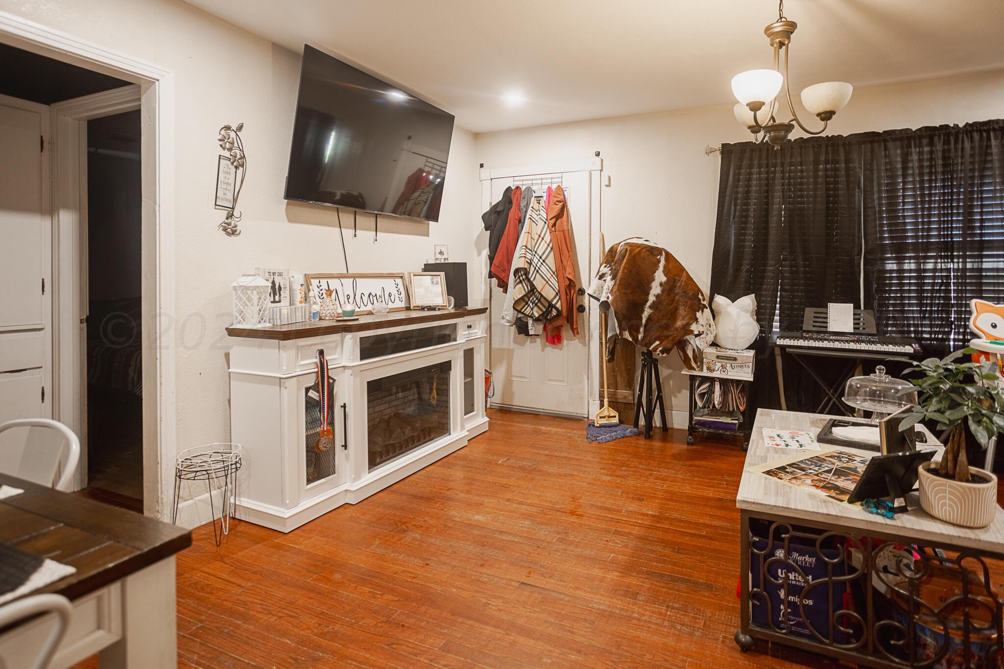 1814 Magnolia Street Amarillo, TX 79107 - Photo 6 of 16 1814 magnolia-15