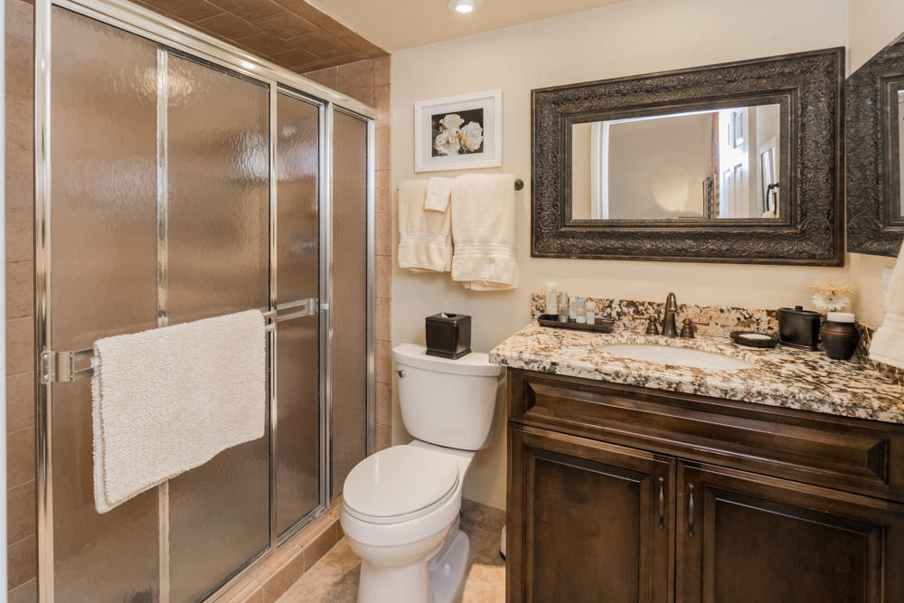 10 Wycliff Road Palm Beach Gardens, FL 33418 - Photo 28 of 41 31_bathroom3_10 Wycliff Road_PGA Nationa