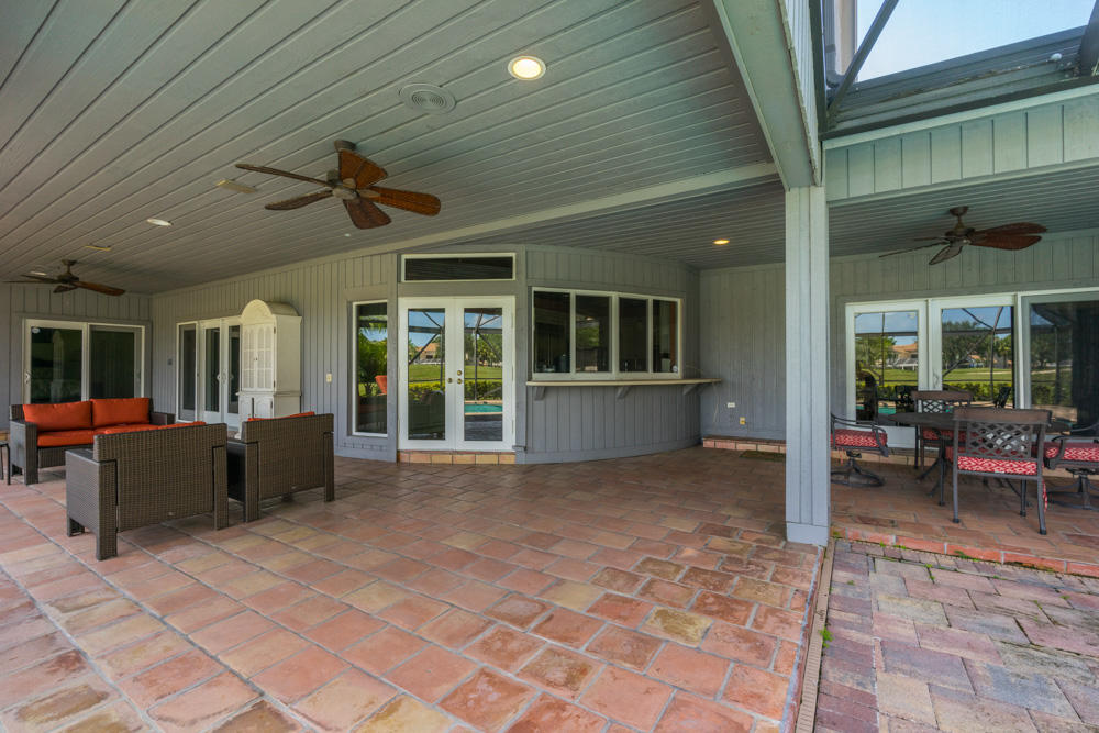 10 Wycliff Road Palm Beach Gardens, FL 33418 - Photo 31 of 41 35_patio_10 Wycliff Road_PGA National-36