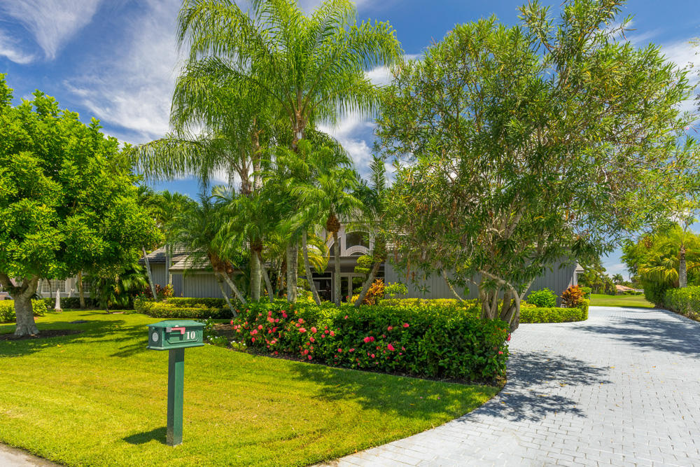 10 Wycliff Road Palm Beach Gardens, FL 33418 - Photo 38 of 41 42_front2_10 Wycliff Road_PGA National-4