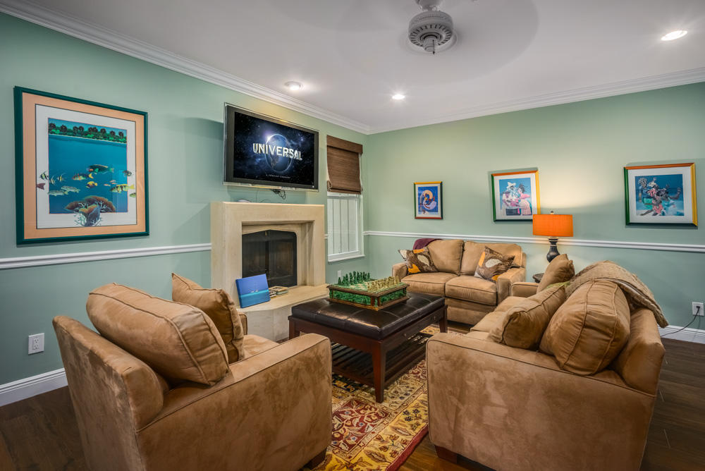 10 Wycliff Road Palm Beach Gardens, FL 33418 - Photo 10 of 41 11_family-room_10 Wycliff Road_PGA Natio