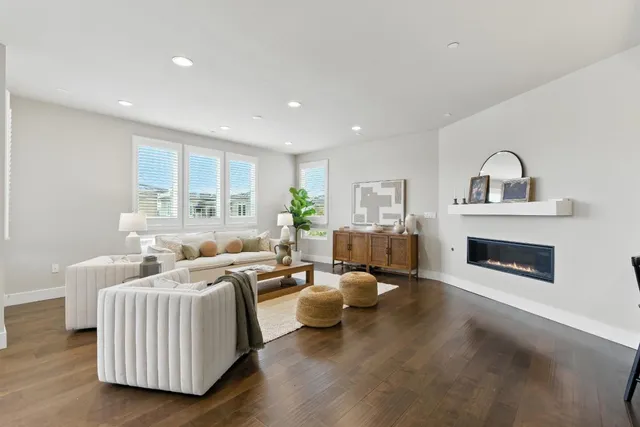 $899,000 | 19 Waterline Place, Richmond, CA 94801