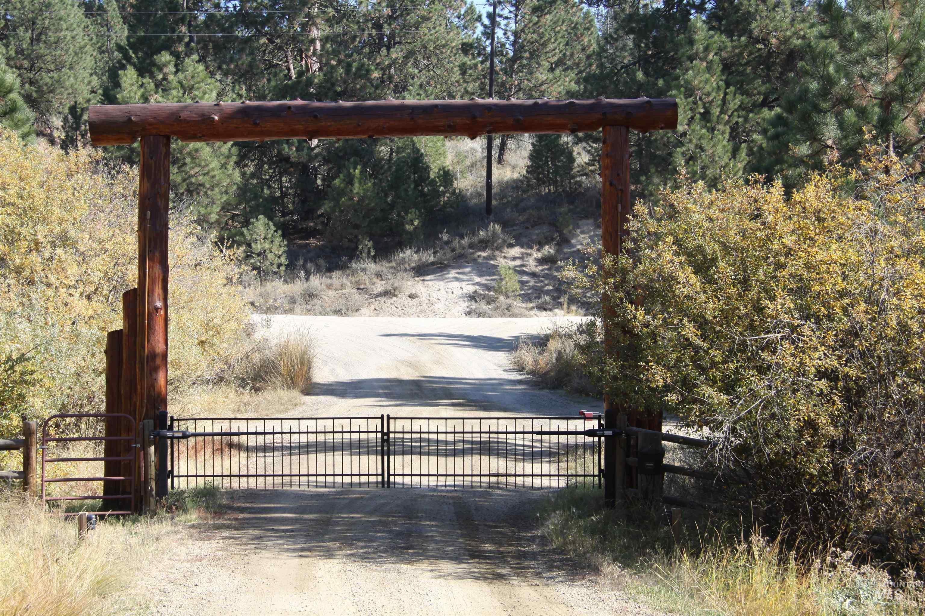 41 Vista Point Loop Cascade, ID 83611 - Photo 1 of 21