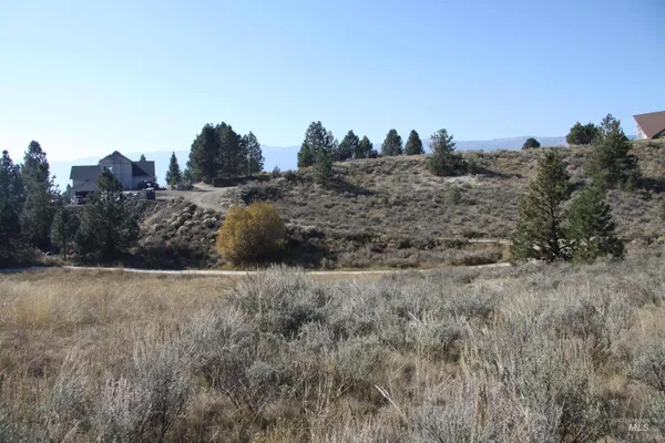 $319,000 | 41 Vista Point Loop, Cascade, ID 83611