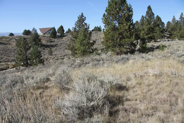 $319,000 | 41 Vista Point Loop, Cascade, ID 83611