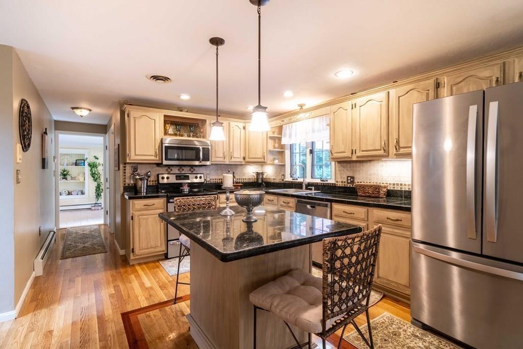 45 Walter Faunce Road Kingston, MA 02364 - Photo 12 of 29 Gallery Image 12