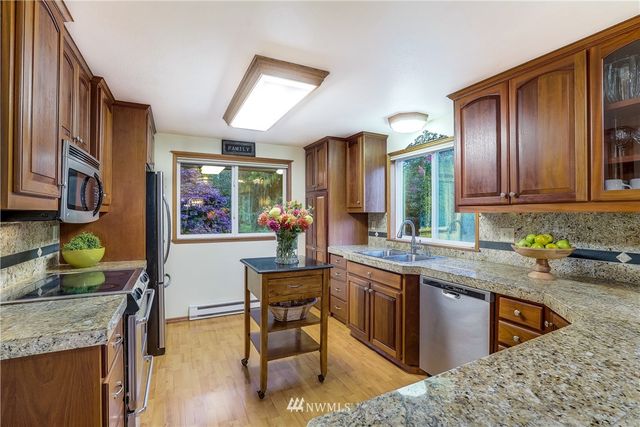 $700,000 | 6716 81st Avenue Southeast, Snohomish, WA 98290