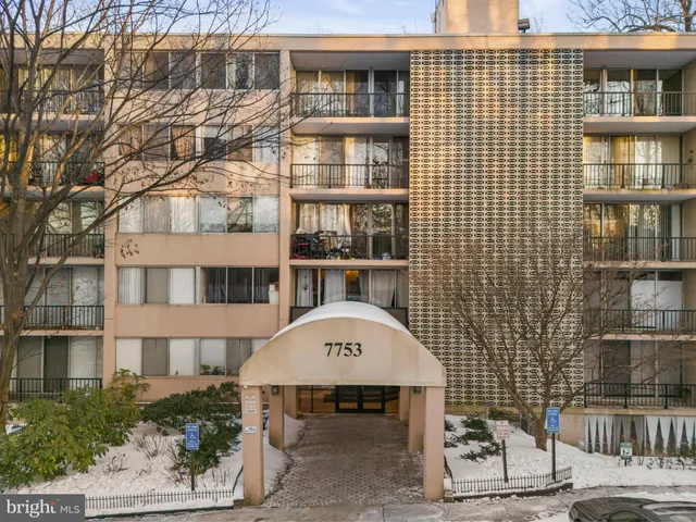 $295,000 | 7753 Patriot Drive, Unit 51, Annandale, VA 22003