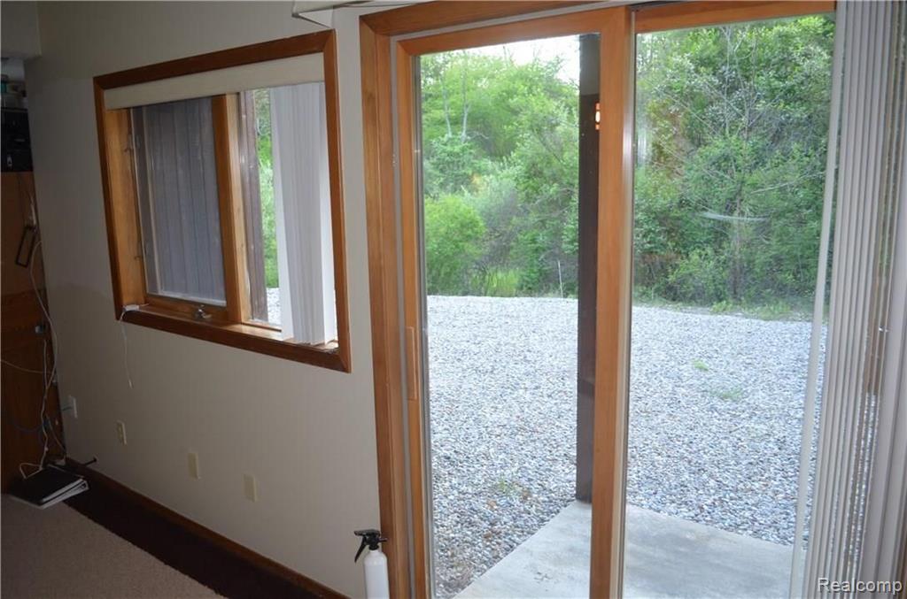6976 Richardson Road Howell, MI 48843 - Photo 28 of 45