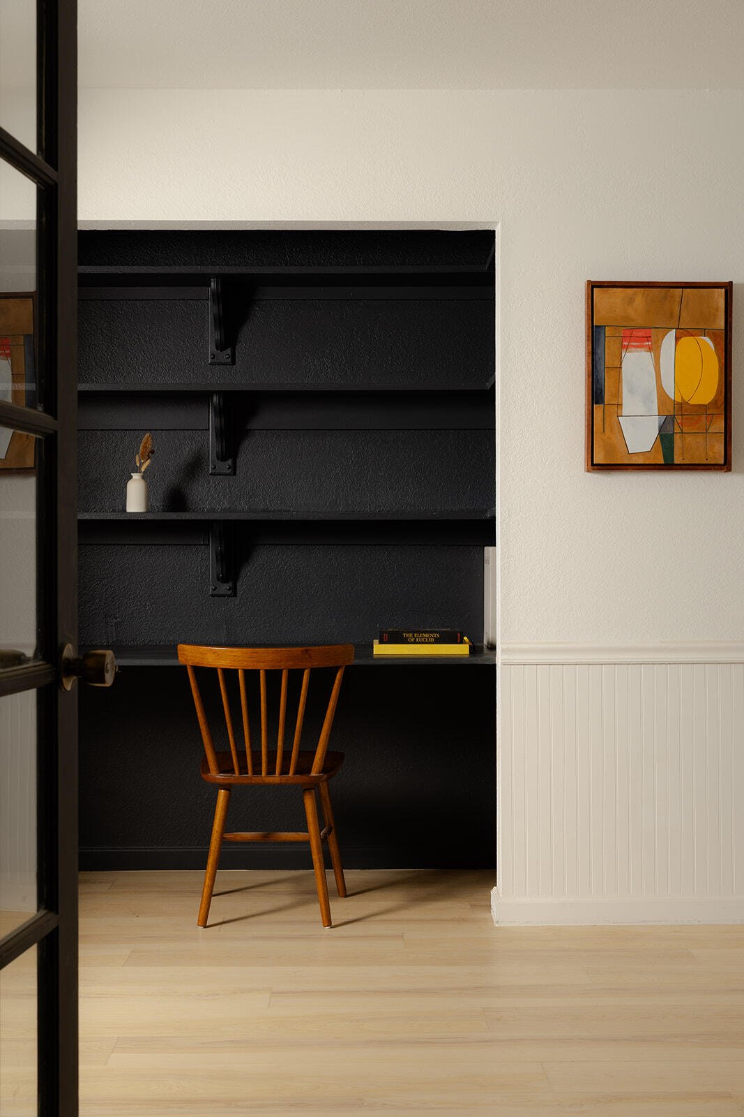 7995 Grand Avenue Yucca Valley, CA 92284 - Photo 13 of 26 a wooden bench sitting in front of a building