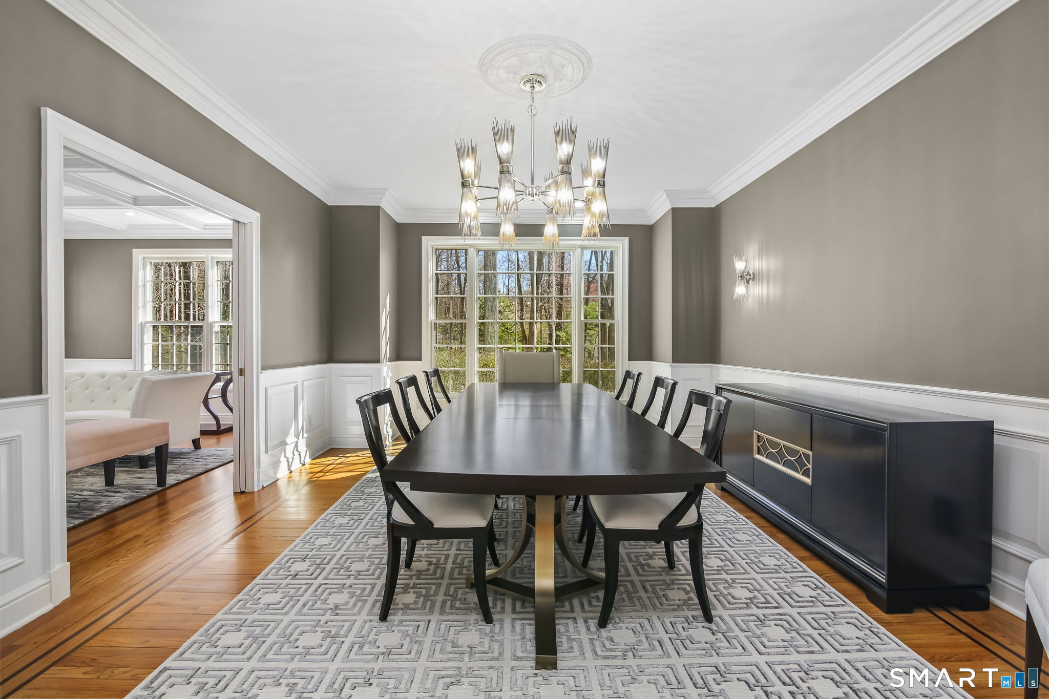 323 Smith Ridge Road New Canaan, CT 06840 - Photo 6 of 39