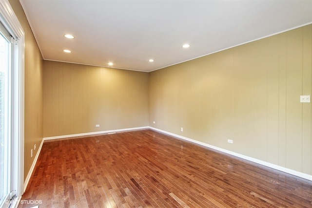 1214 Dayton Road Buffalo Grove, IL 60089 - Photo 12 of 25