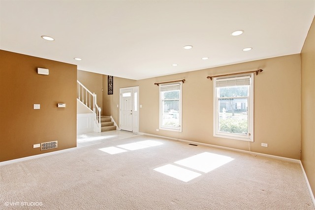 1214 Dayton Road Buffalo Grove, IL 60089 - Photo 3 of 25