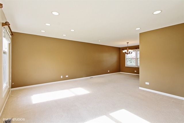 1214 Dayton Road Buffalo Grove, IL 60089 - Photo 5 of 25