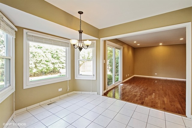 1214 Dayton Road Buffalo Grove, IL 60089 - Photo 10 of 25