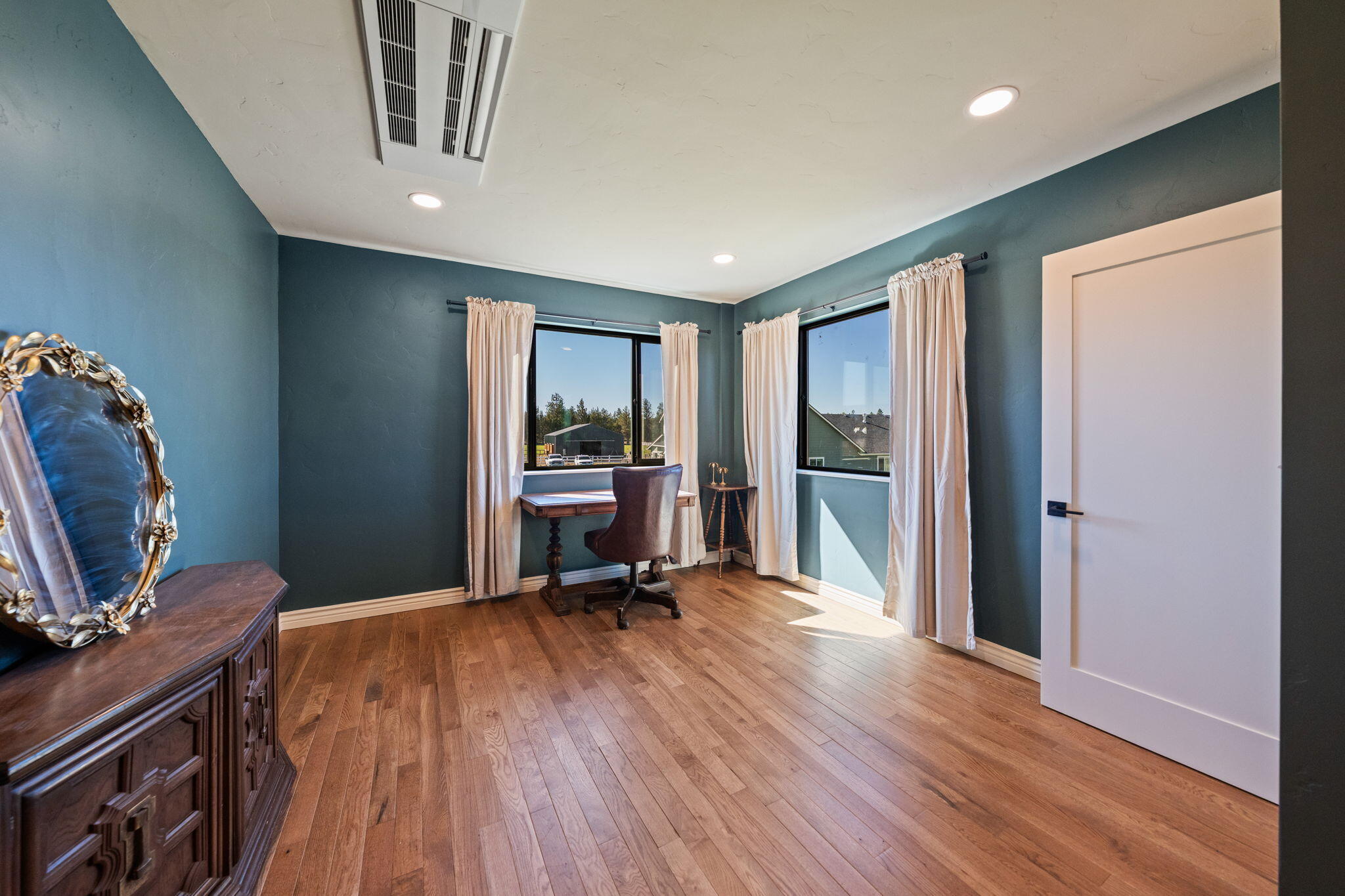 67276 Gist Road Bend, OR 97703 - Photo 48 of 62 77-web-or-mls-Riley Visuals-78