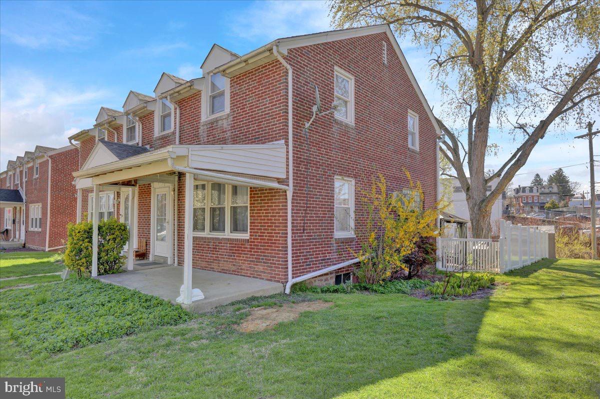 1152 Gregg Avenue Reading, PA 19607 - Photo 2 of 10